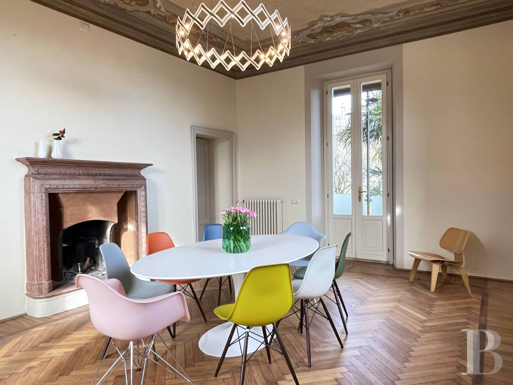 An Art Nouveau villa overlooking Lake Maggiore in Vignone, Italy - photo  n°10